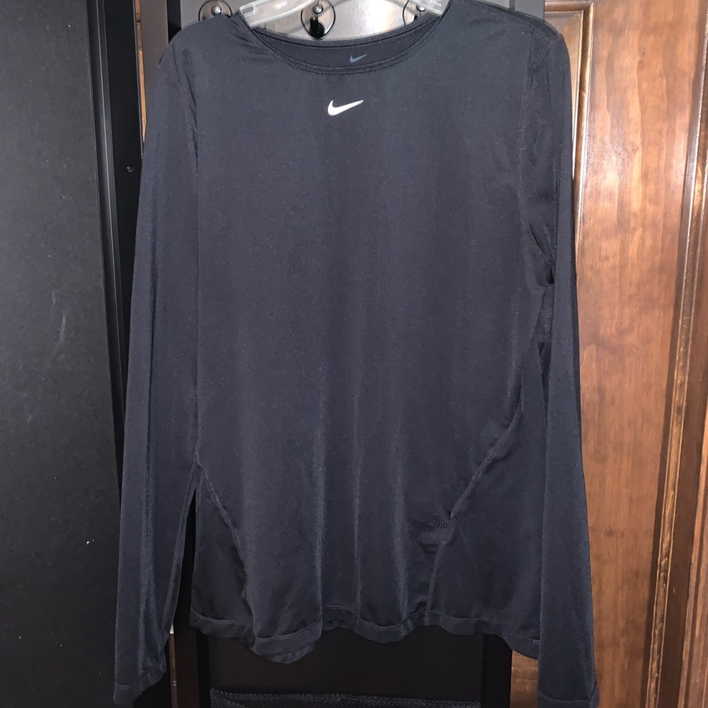 nike women’s dri fit long sleeve